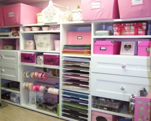 http://www.organizeyourlife.org/images/craftroom_1.bmp